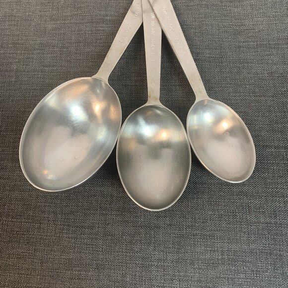 Ekco 18/0 Stainless Steel Measuring Spoons 1/8, 1/4, 1/2 Cup - Picture 3 of 9